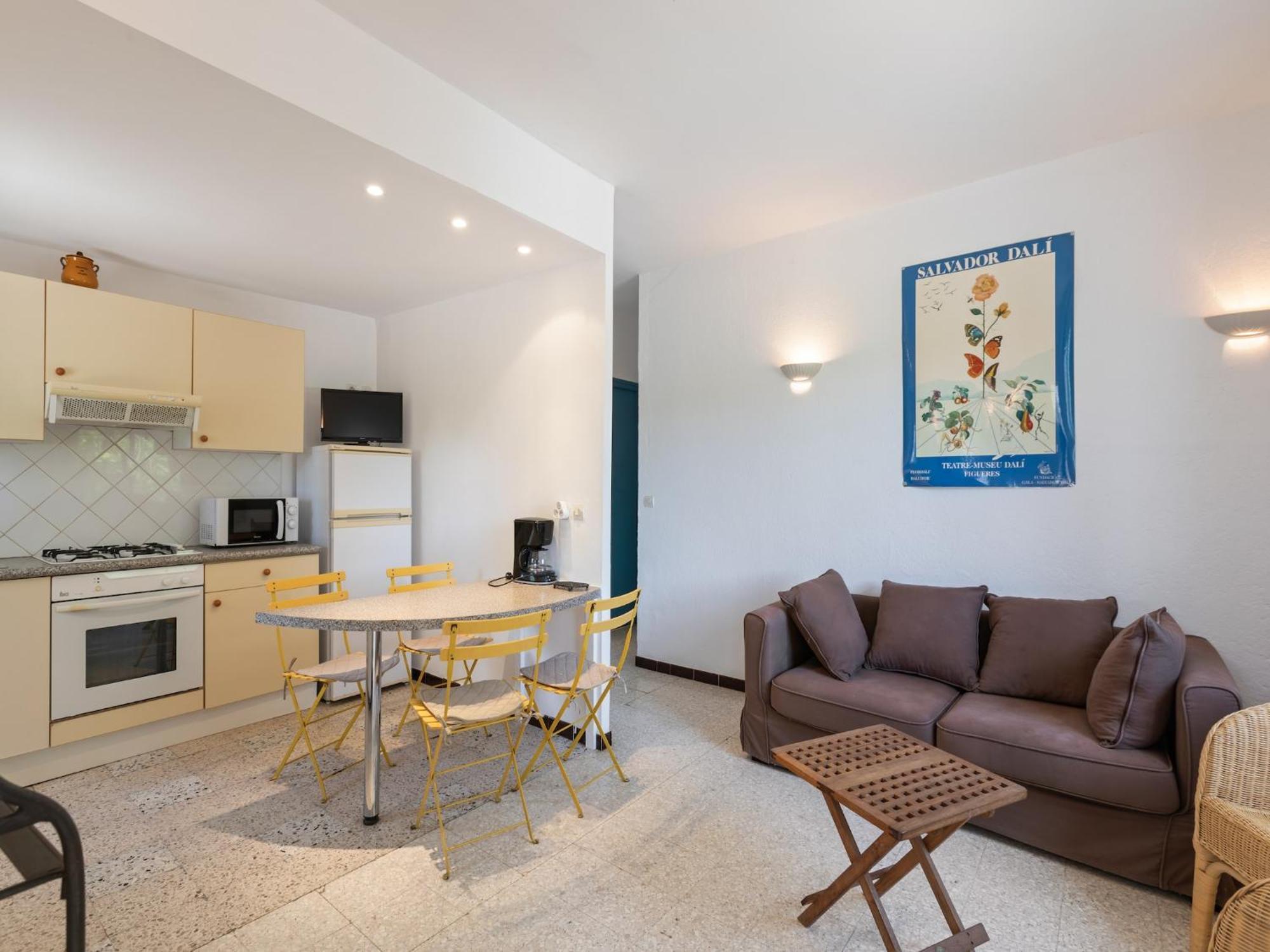 Apartment With Pool Amid Vineyards And Near The Beach 梅兹 外观 照片