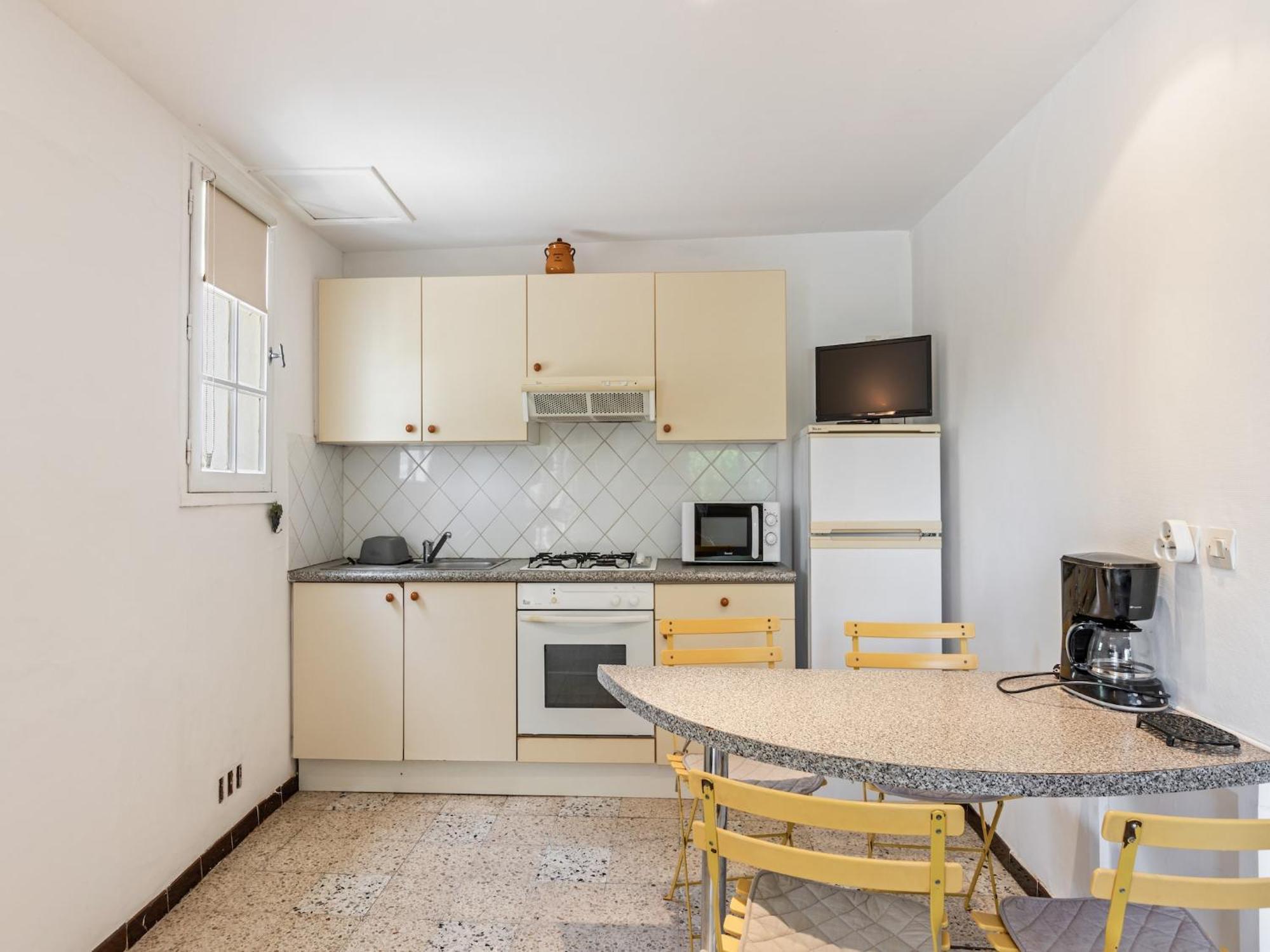 Apartment With Pool Amid Vineyards And Near The Beach 梅兹 外观 照片